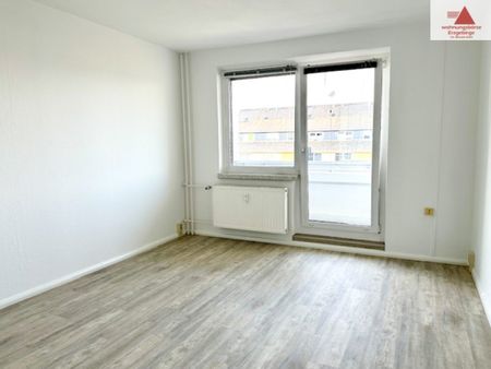 3-Raum-Wohnung mit Balkon in ruhiger Waldrandlage von Geyer! - Foto 4