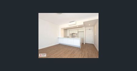 TWO BEDROOM APARTMENT IN GREAT LOCATION - Photo 3