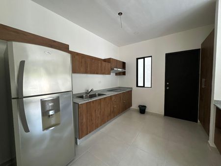 Casa de 3 recámaras, con piscina, en residencial. - Photo 3