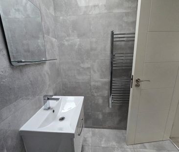 Studio Flat, Duncrievie Road, SE13 - Photo 2