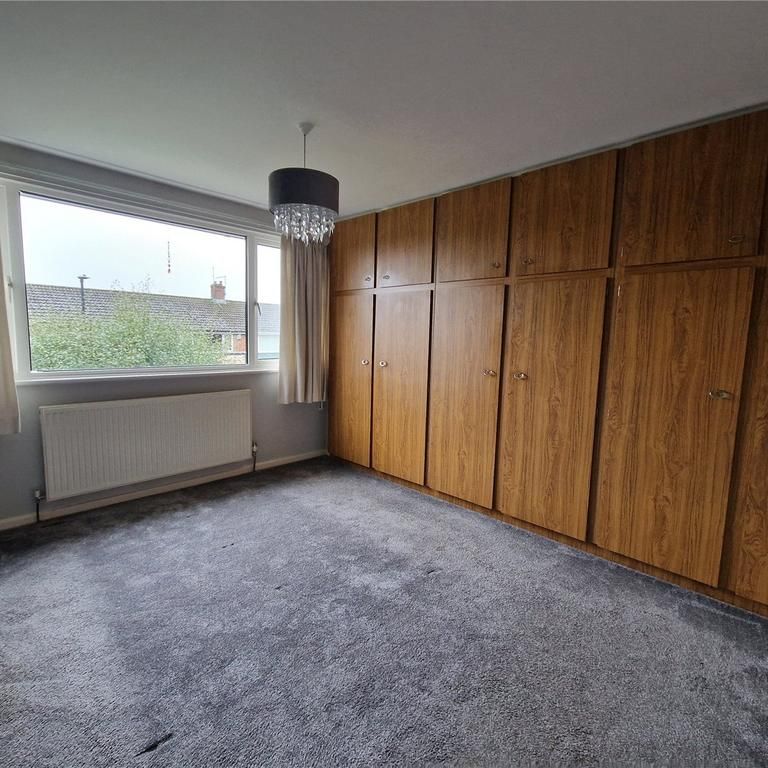 3 bedroom semi-detached house to rent - Photo 1