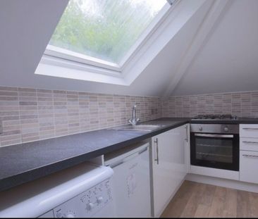 Evangelist Road, London - Photo 3