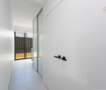Great Size Family Home with Theatre Room @ $750 Per Week - Photo 1