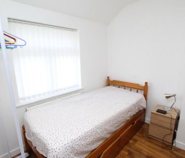 If you are looking for a 3-bedroom house to rent in the Fishponds a... - Photo 3