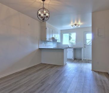 4 1/2 Style-Condo rénové à Mirabel (St-Janvier) - Juillet - Interne... - Photo 4