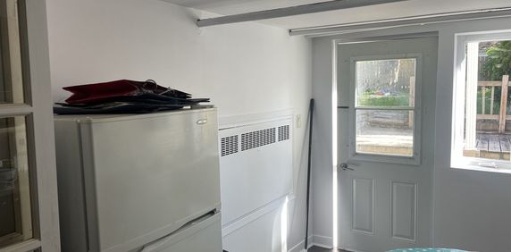 2 12 A Louer Proche Du Metro Sauve - Photo 2