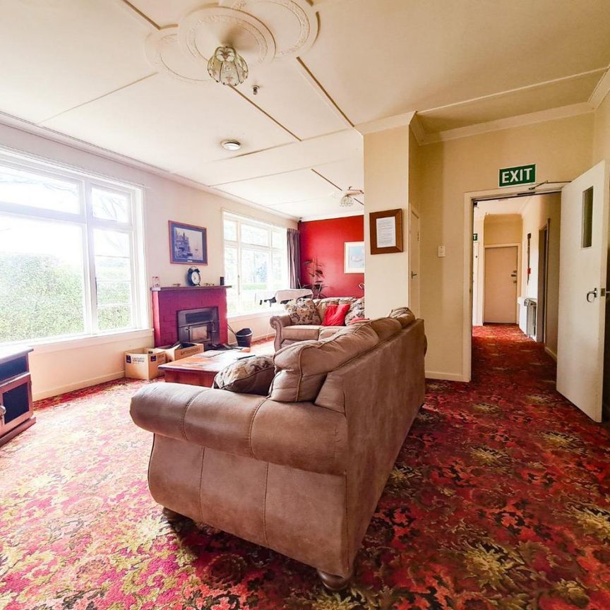 292 Kelvin Street, Avenal - Photo 1