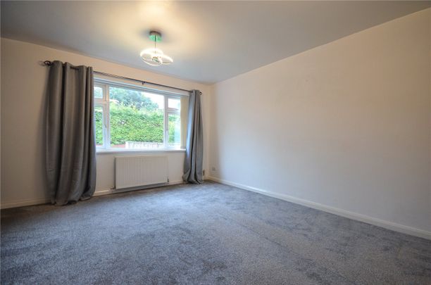 Queens Drive, Heaton Moor, Stockport, SK4 3JW - Photo 1
