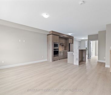 For Lease - 21 Warren Trail, Welland, Ontario - Photo 1