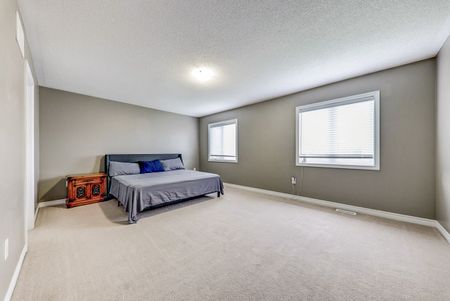 For Lease - 2179 Dawson Crescent, Innisfil, Ontario - Photo 5