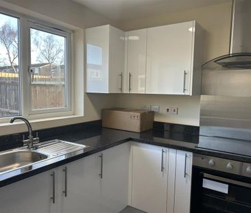 1 bedroom in a house share to rent - Photo 6