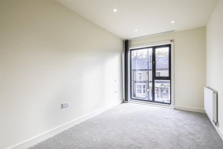 Rent Bank Apartments, Gatefield Road, S7 £950pcm - Photo 2