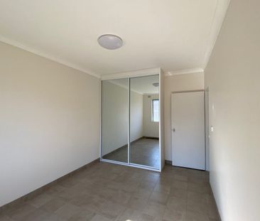 View Saturday at 2.20pm - 2.40pm - Photo 3