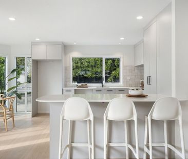 Luxury Living in the Heart of Devonport! - Photo 5