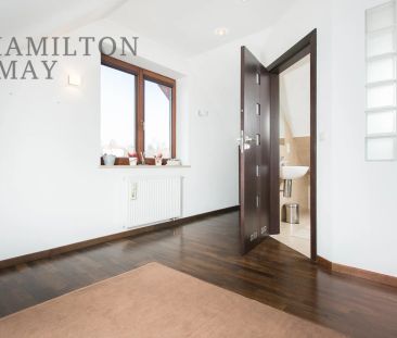 Przestronny dom z czterema sypialniami położony na malowniczej, pię... - Photo 1