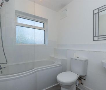 3 bedroom semi-detached house to rent - Photo 6