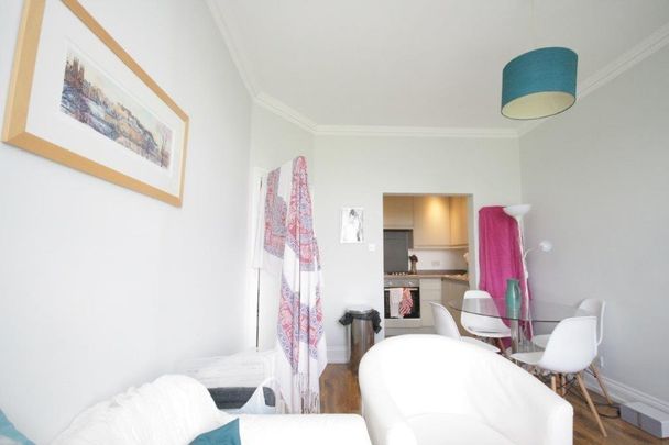 3 bedroom apartment to rent - Photo 1