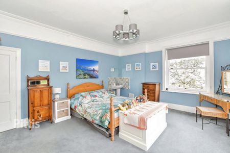 3 bedroom apartment to rent - Photo 5