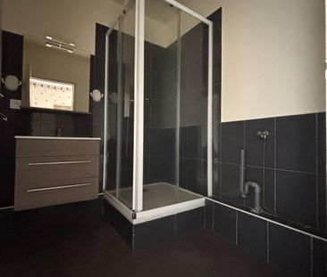 FOUGERES CENTRE VILLE Place Gambetta, Au 3ème étage, Appartement de... - Photo 5