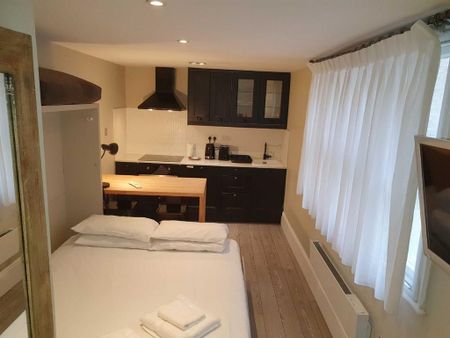 Studio to rent - Photo 2