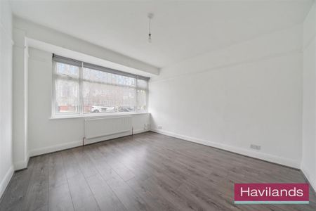 3 bedroom end of terrace house to rent - Photo 2