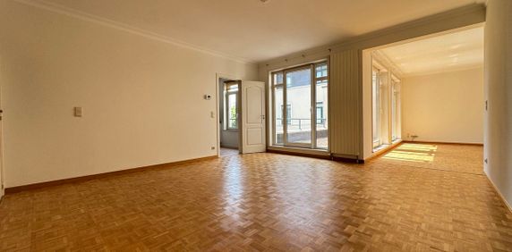 Appartement te huur in Ukkel voor € 1.650 met 2 slaapkamers - Foto 2