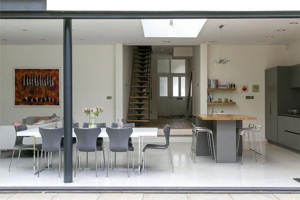 3 bedroom detached house to rent - Photo 1