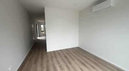 Brand New Homes for Rent – 5 Calthrop Close, Māngere - Photo 2