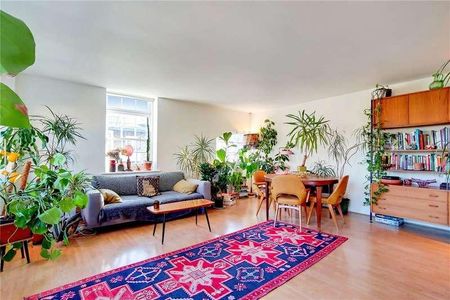 Lansdowne Drive, London, E8 - Photo 2