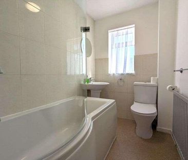 Brookthorpe Close, Gloucester, GL4 - Photo 2