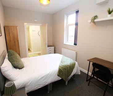 1 bedroom in a house share to rent - Photo 6