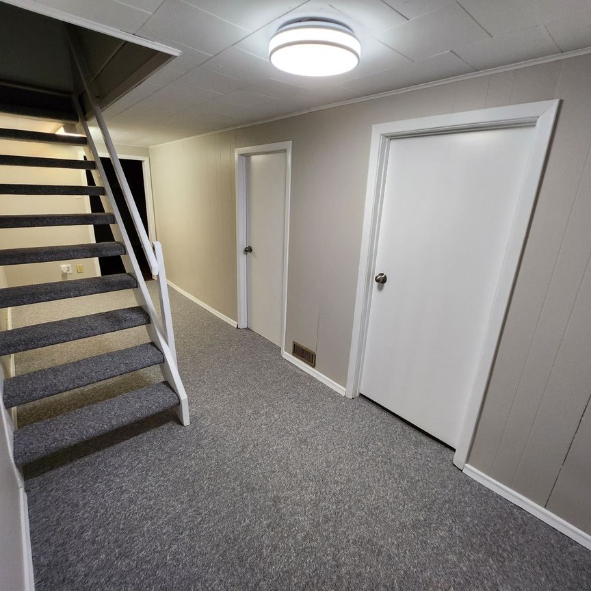 For Lease - 183 Millbank Drive, London South, Ontario - Photo 1