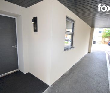 2 bed flat to rent in Victoria House, Princes Road, Ferndown, Dorse... - Photo 3