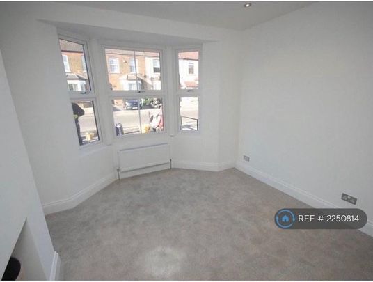 2 bedroom semi-detached house to rent - Photo 1