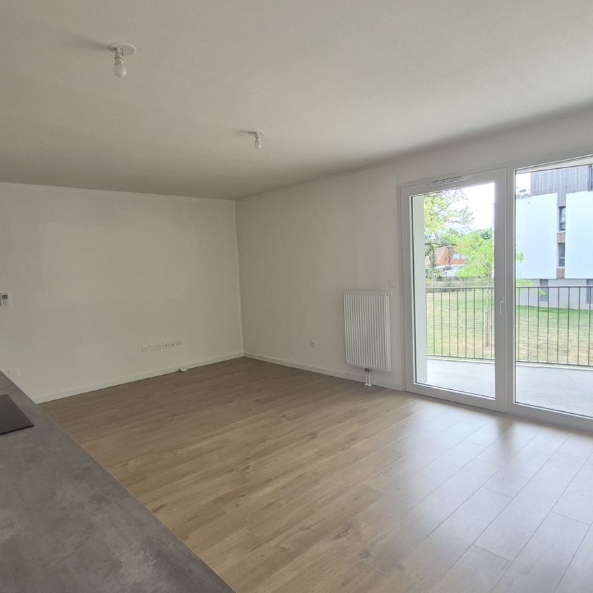 Location Appartement 3 pièces 63m² LILLE 59000 - Photo 1