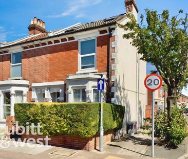 4 bedroom end of terrace house to rent - Photo 4