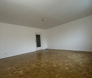 Sanierte Familienwohnung vereint höchsten Wohnkomfort mit einer ent... - Photo 3