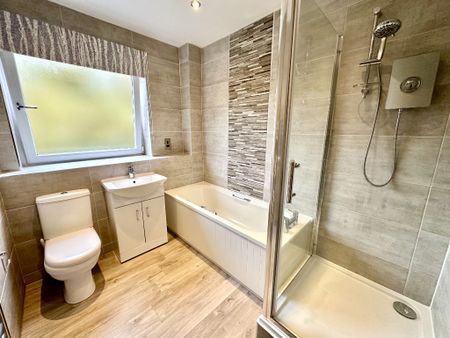 Bankholm Place, Busby, Glasgow, G76 8SH - Photo 4