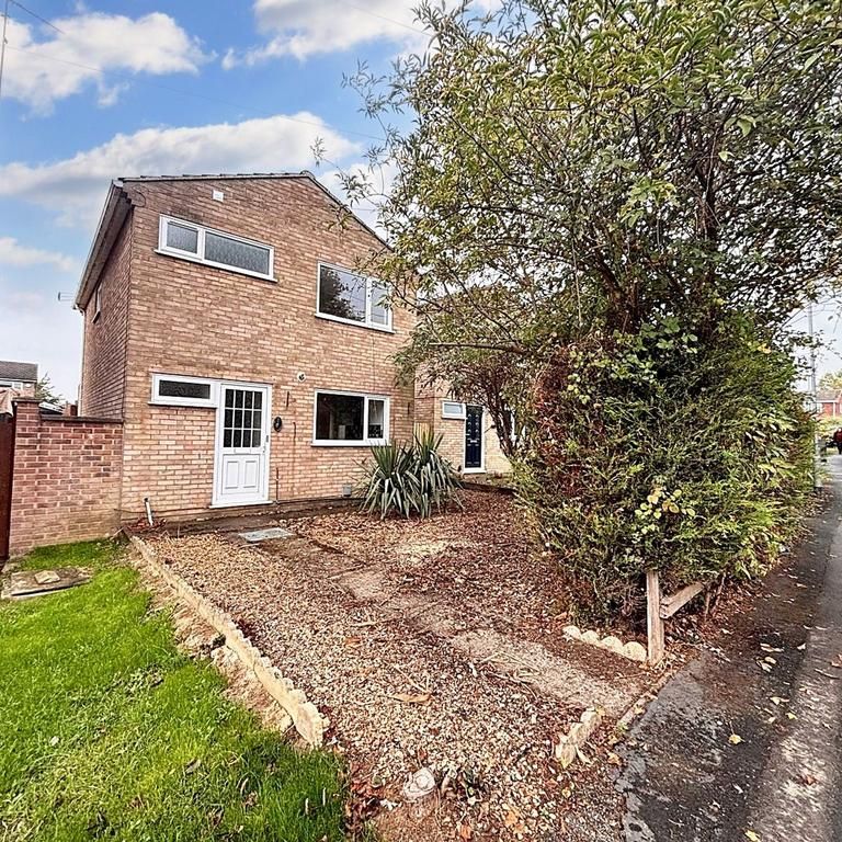 3 bedroom detached house to rent - Photo 1