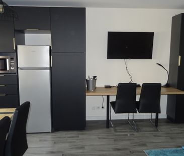 A Louer Reims Hyper Centre T2 Meublé 37.67m² - Photo 4