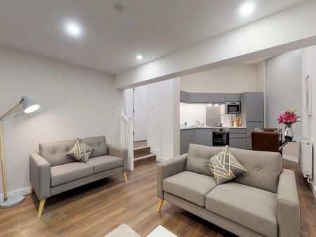 2 Bed Flat, Apollo Residence, S1 - Photo 2