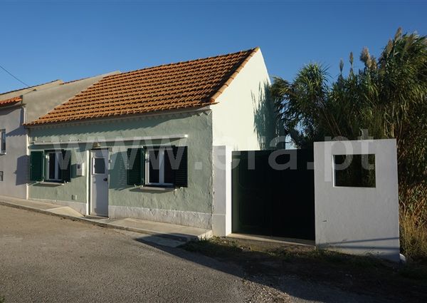 House T2 / Lourinhã, Lourinhã e Atalaia