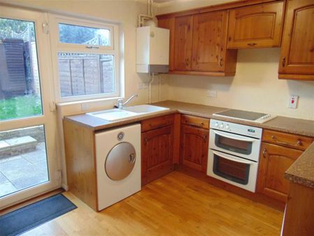 2 bedroom terraced house to rent - Photo 5