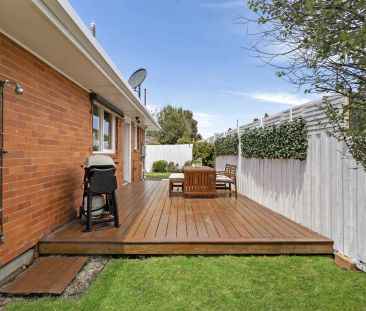 A Bright Beachside Sanctuary with Inspired Outdoor Living - Photo 3