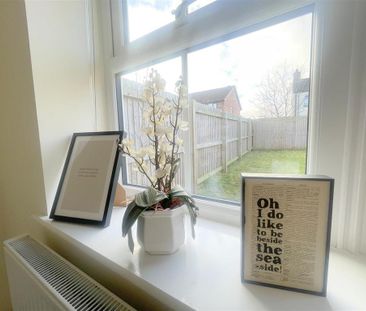 3 bedroom semi-detached house to rent - Photo 2