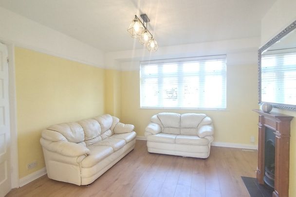 Penn Close - Photo 1