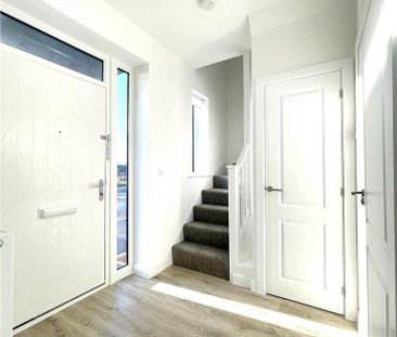 3 bedroom end of terrace house to rent - Photo 1