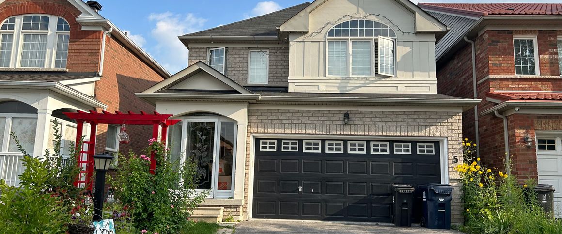 For Lease - 5 Turtledove Grove, Toronto, Ontario - Photo 1