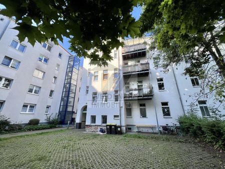 **Untermhaus Highlight: Hochwertiger Erstbezug mit Einbauküche, Balkon und Stellplatz** - Foto 4