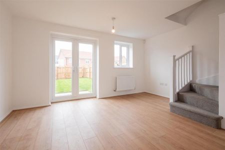 2 bedroom terraced house to rent - Photo 4